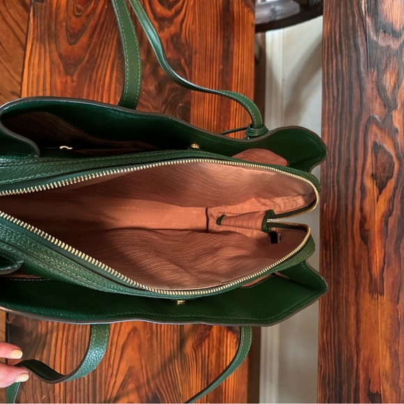 Kate Spade large emerald green tote - Picture 3 of 3